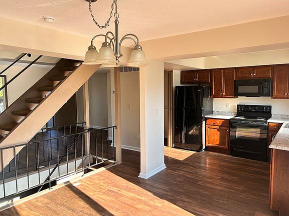 2nd image of 9956 Johnnycake Ridge Rd APT D12