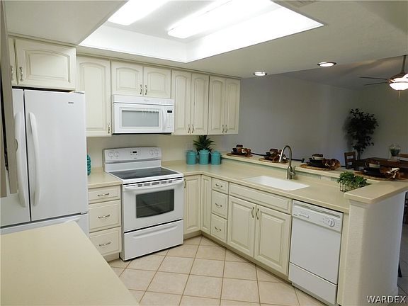 4th image of 2060 Jamaica Boulevard