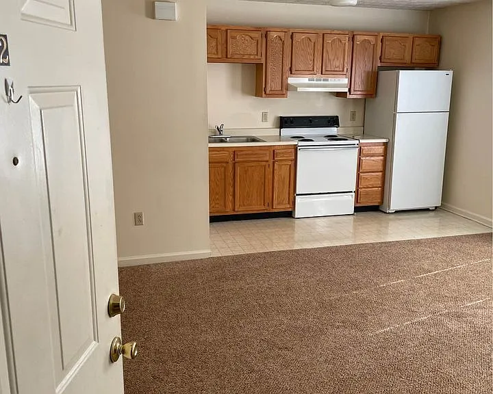 201 Aqueduct Dr — Photo 1