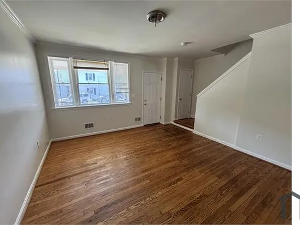 4102 White Ave, Baltimore, MD 21206