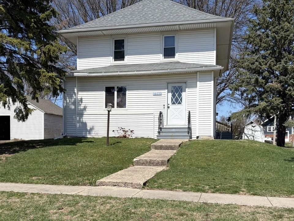 1st image of 605 E 6th St