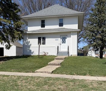 605 E 6th St, Wellsburg, IA, 50680