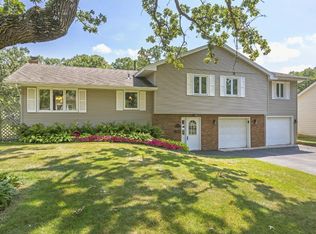 11317 Ewing Cir S, Minneapolis, MN 55431