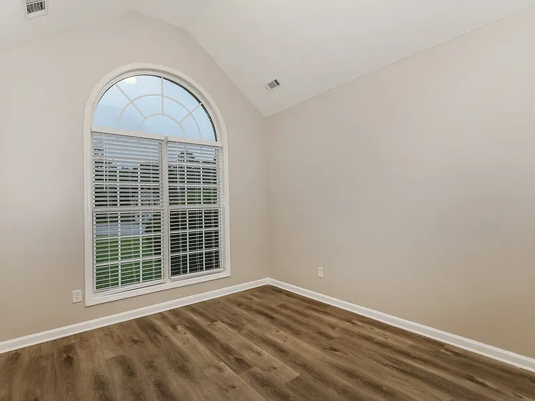 5567 Katherine Village Dr — Photo 14