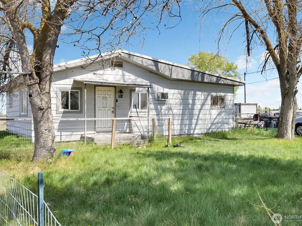 9550 Maple Drive NE, Moses Lake, WA 98837