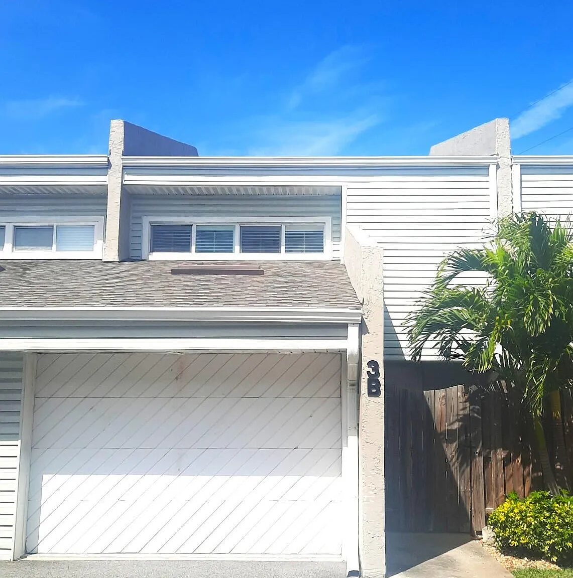 2 bed, 2.5 bath, 1575 sqft, $2,300 — Photo 2