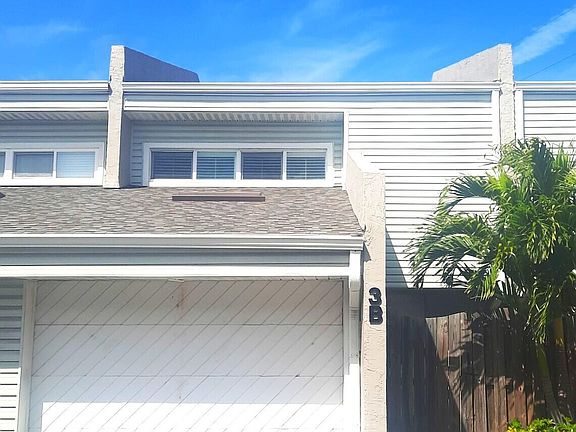 2nd image of 1706 Atlantic St APT 3B
