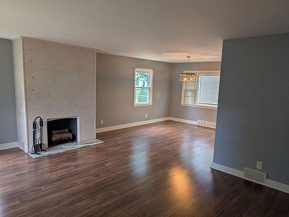 4th image of 111 Eastmoreland Dr