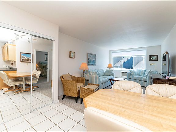 5th image of 223 N Shore Dr APT 310