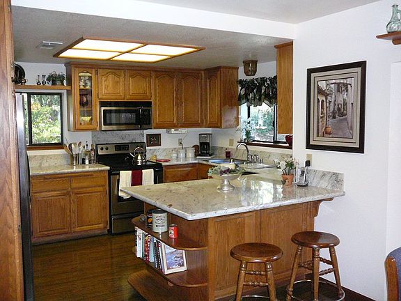 Lots room for cooking.