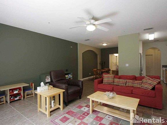 5th image of 825 Pipers Cay Dr