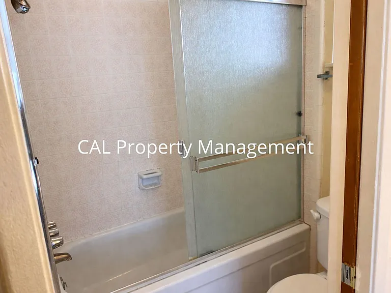 656 Central Ave — Photo 3