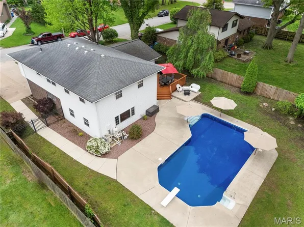 1809 Duncan Ave, Swansea, IL 62226