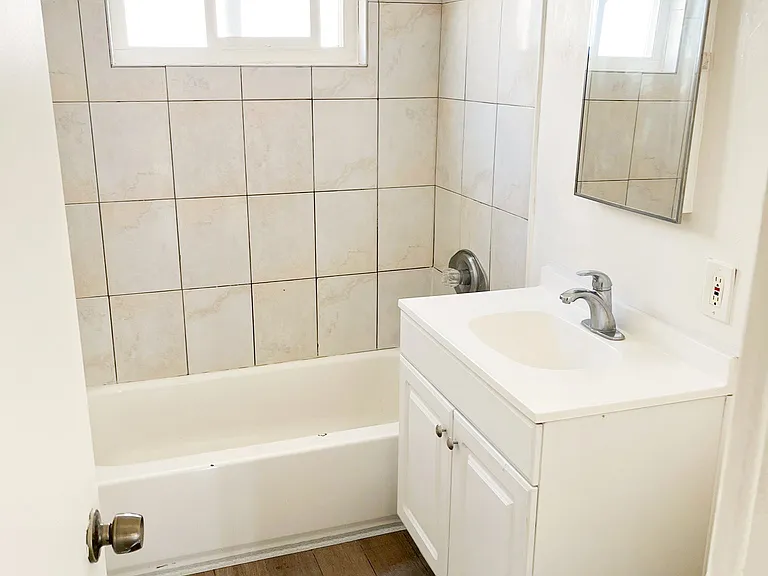 130 W Hoover Ave #9 — Photo 5