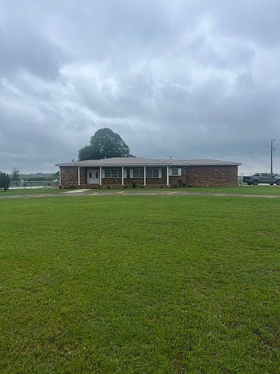 447 Gibbs Rd - Property Image