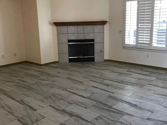4th image of 9878 Balsam Ave