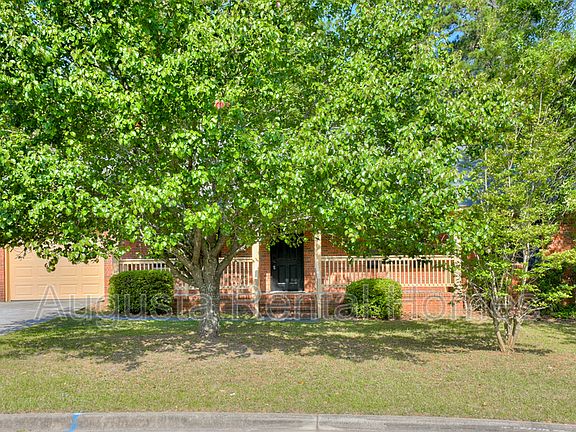 2nd image of 2913 Norwood Dr