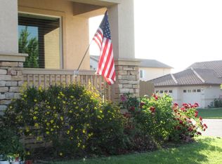 960 Holmisdale Way, Galt, CA 95632