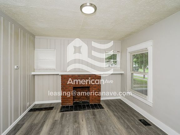 1474994_004_wm_-_living_room_12892237.jpg
