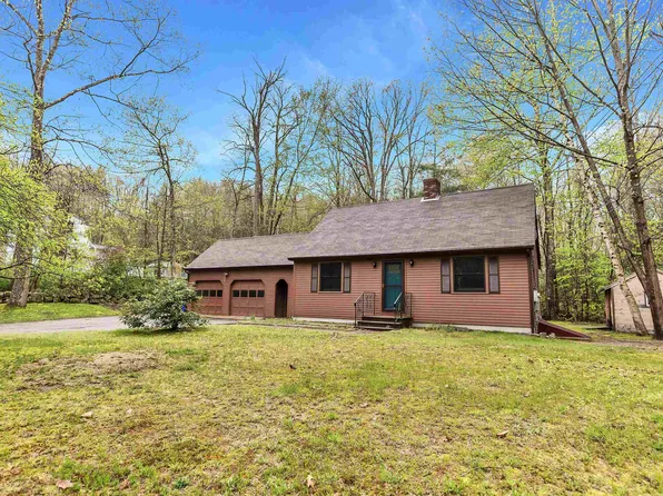 56 Wallace Road, Goffstown, NH 03045