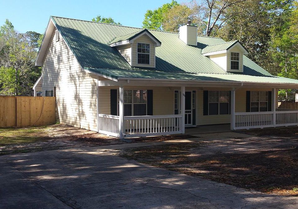 House with Driveway