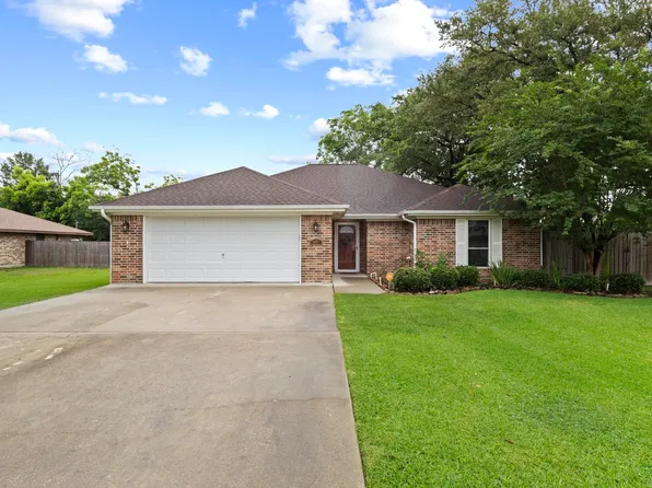 591 Suncrest, Bridge City, TX 77611