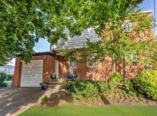 75 Kingswood Rd, Weehawken, NJ 07086