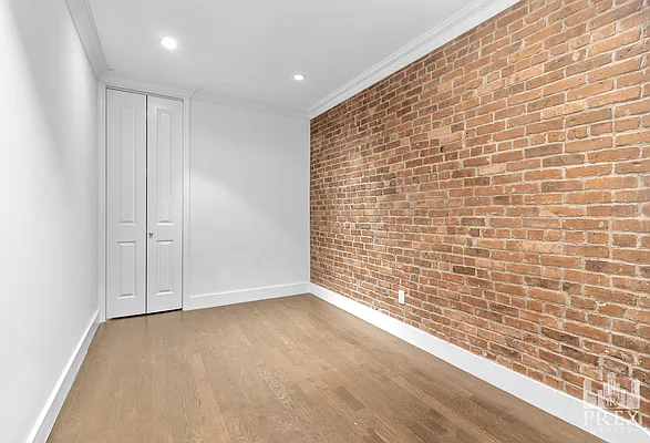 Rented by PREX Realty Corp | media 8