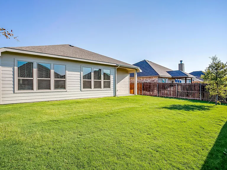 1448 Eagle Nest Dr — Photo 32