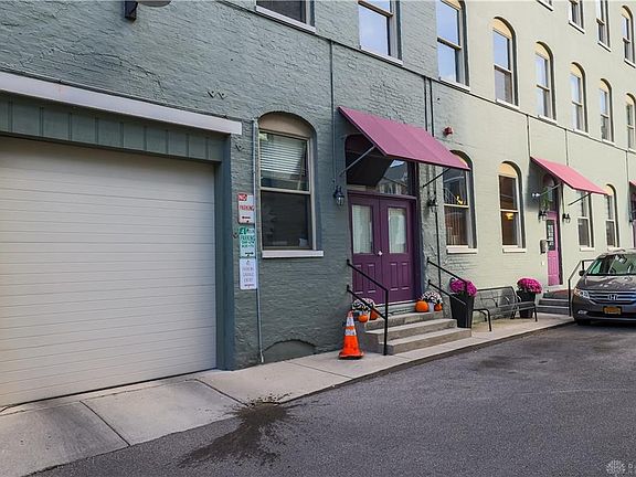 3rd image of 215 Ice Ave