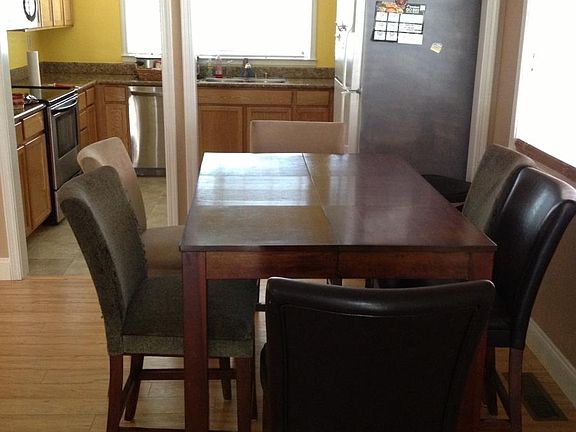 Dining Area to Kitchen