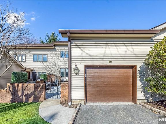 3rd image of 89 Fisher Rd