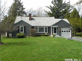 107 Fayette Dr, Fayetteville, NY 13066