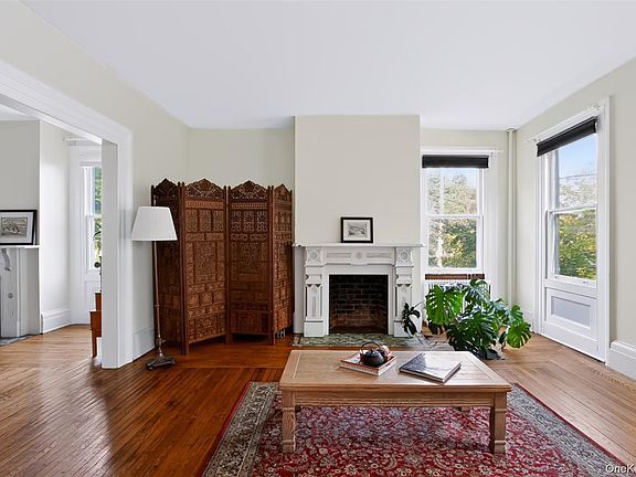 5th image of 69 Montgomery Street