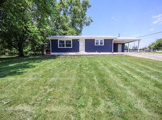 414 South St, Hope, IN 47246
