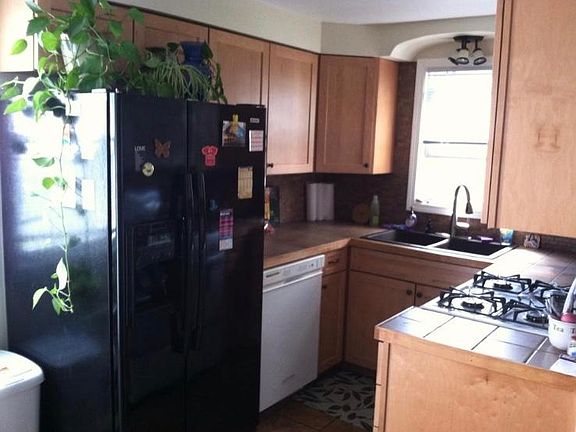 2nd image of 105 Concord Pl