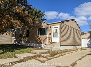 3604 E 26th St, Sioux Falls, SD 57103