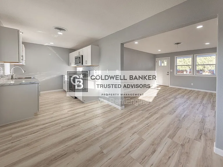 5409 Avenue D — Photo 15