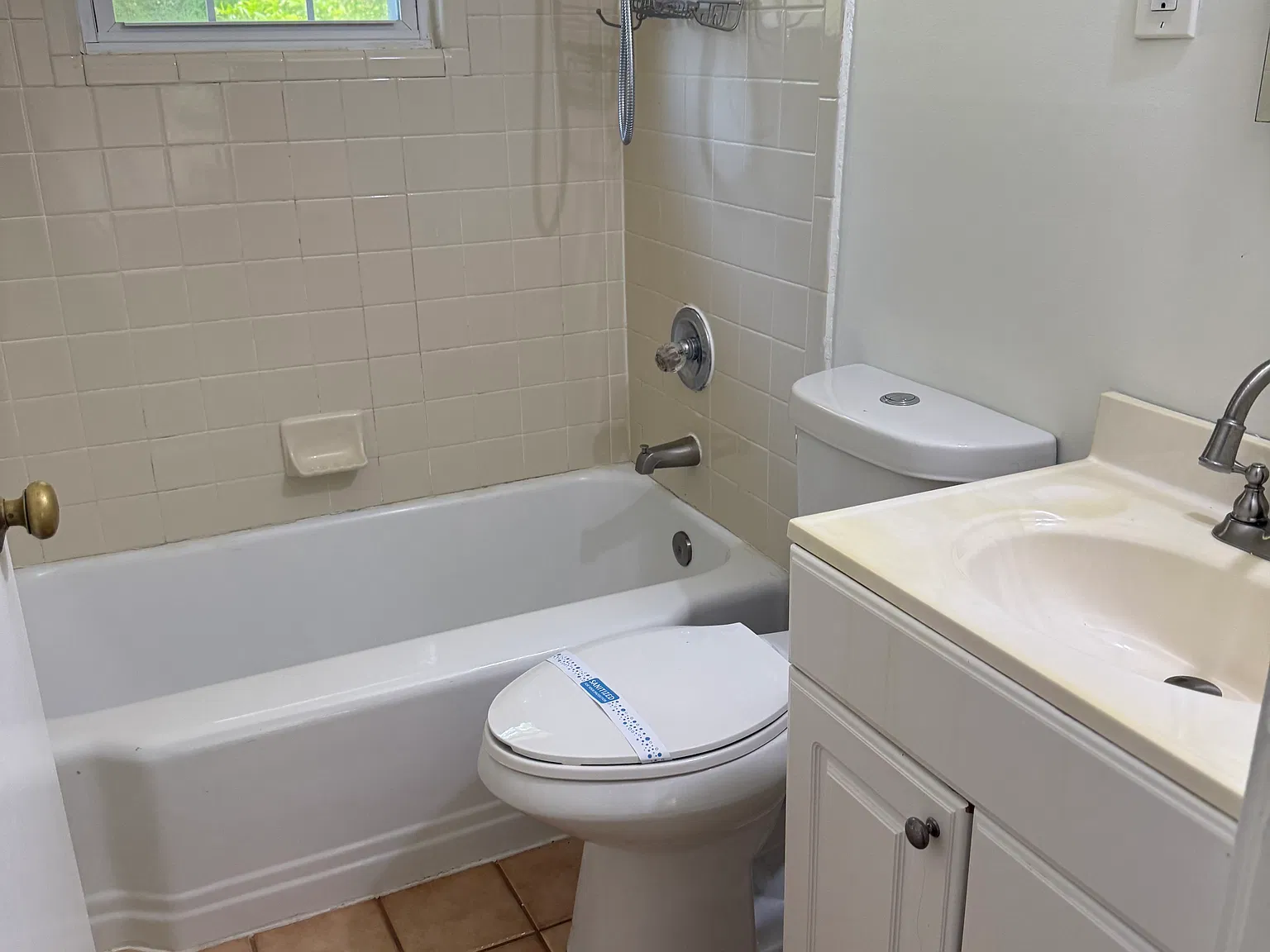 2 bed, 1100 sqft, $1,200 — Photo 2