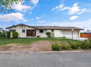 6908 W Willamette Ave, Kennewick, WA 99336