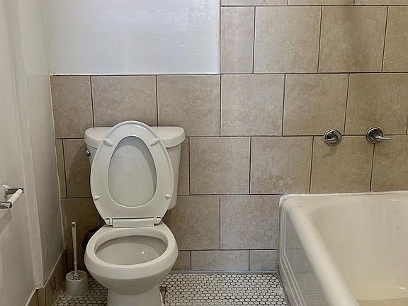 4th image of 738 E 211th St APT 2