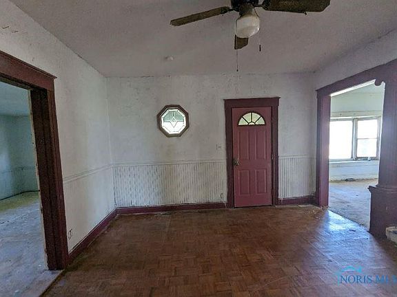 3rd image of 2449 S Main St