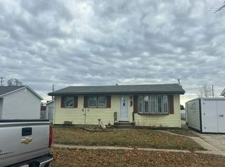 1021 Anna Ave, Machesney Park, IL 61115