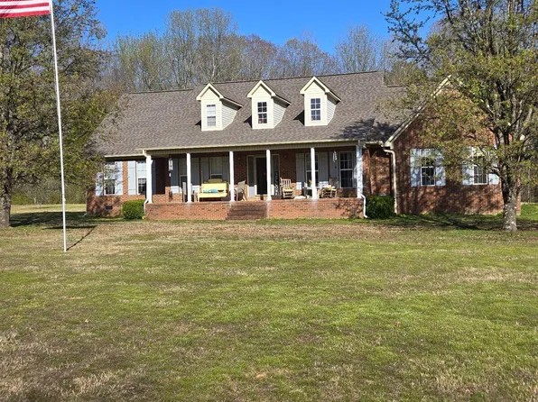 3100 Black Bottom Rd, Lexington, TN 38351