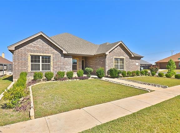 2nd image of 382 Southlake Dr