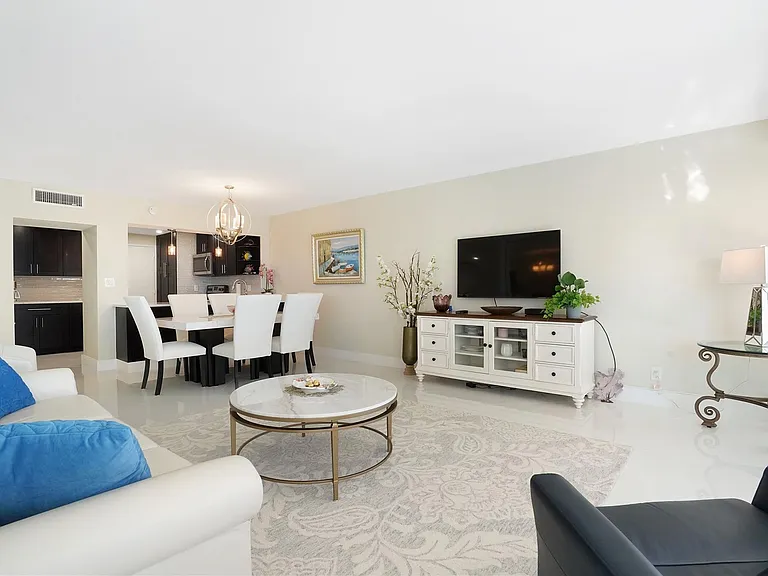 3430 Galt Ocean Dr #410 — Photo 11
