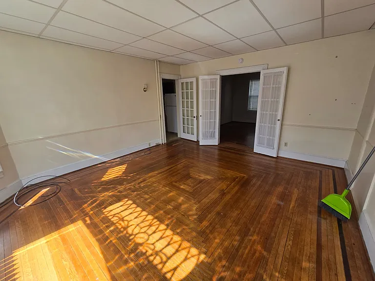 437 George St #1 — Photo 15