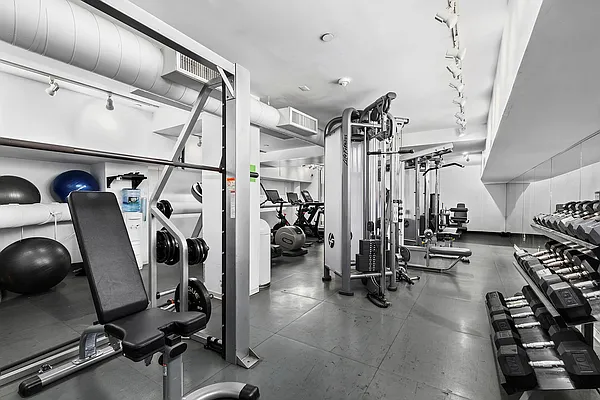 Rented by Christie's International Real Estate Group, LLC | media 29