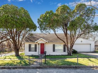 109 W 2nd St, Weatherford, TX 76086