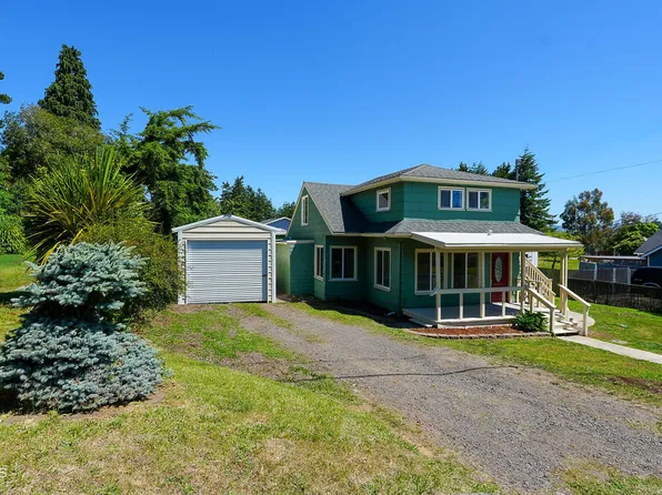 2172 17th St, North Bend, OR 97459